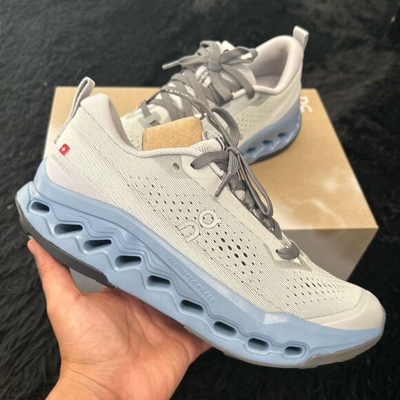 ON CLOUDSURFER Trail missiongrip glacier dust shoes sneakers sz 8 new in box